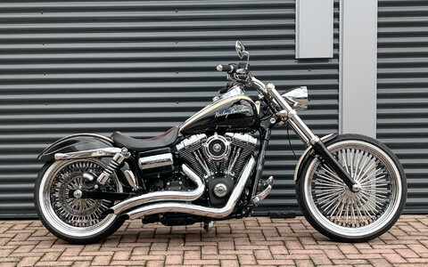 *Dyna wide glide 2010 FXDWG