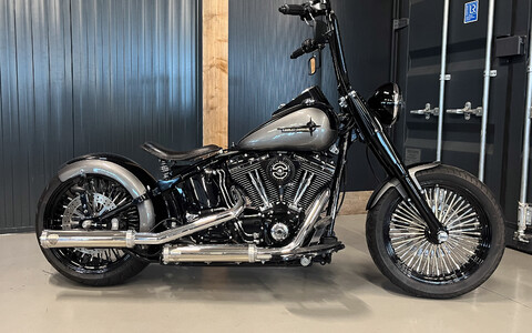 Custom Bobber 2000