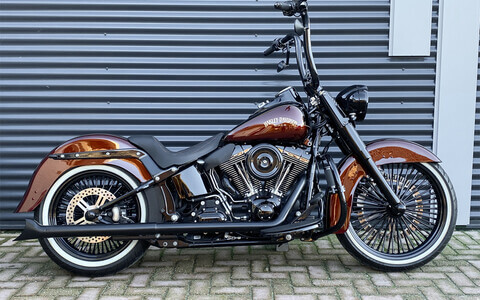 *Custom heritage softail classic 2015 FLSTC 