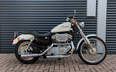 *Sportster XL 53 Custom 883cc