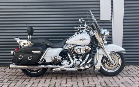 Road King Classic 2012 FLHRC