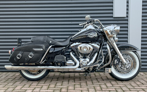 Road King Classic 2009 FLHRC