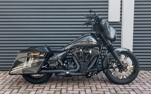 *Street Glide 2011 FLHX