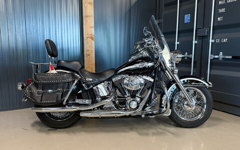 FLSTC Heritage Softail Classic 2003