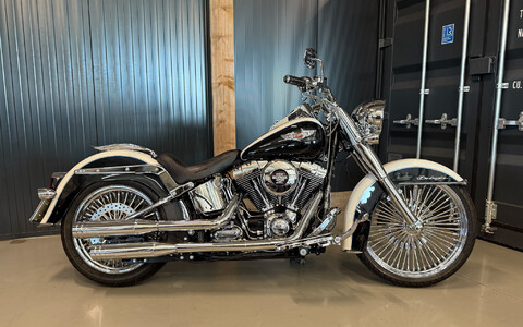 FLSTN Heritage Softail Deluxe 2013