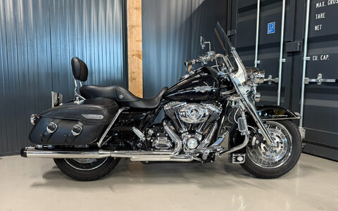 FLHRC Road King Classic 2009