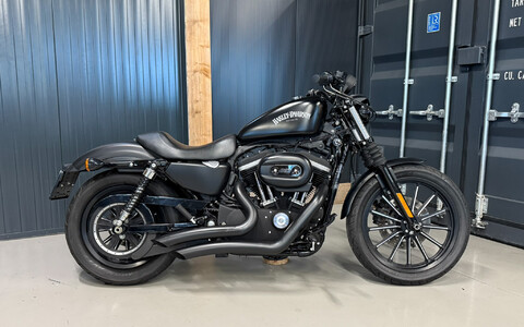 XL 883 N Sportster Iron 2011