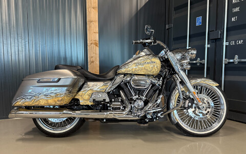 FLHRCI Road King 2017