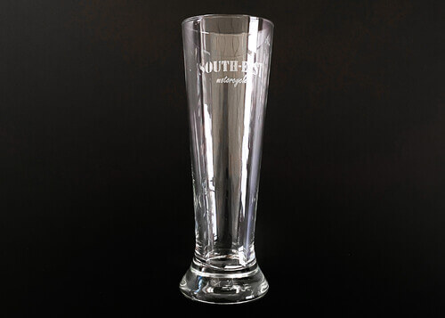 Bierglas op voet