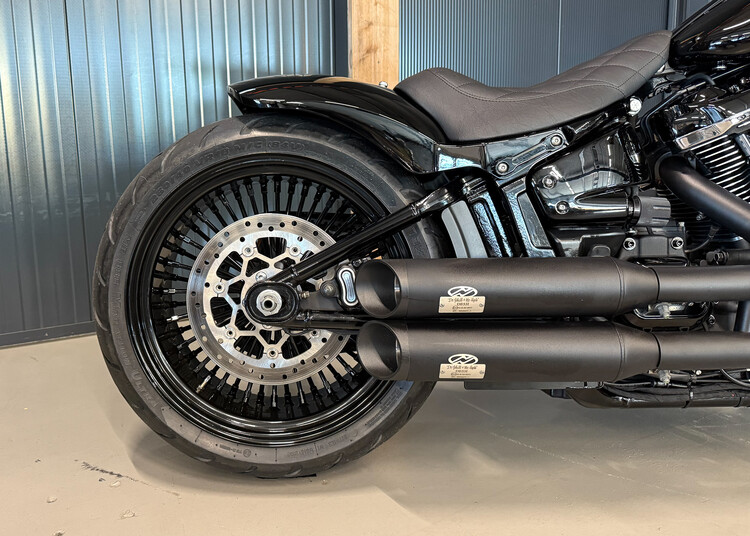 'Black Force' Custom Fatboy 2021 