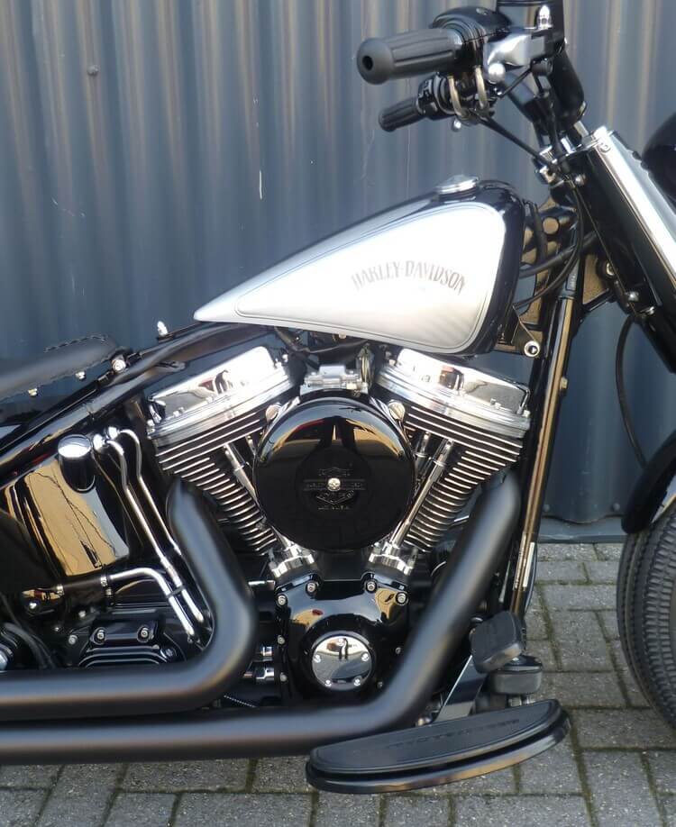 FLSTF 2001 CUSTOM BOBBER