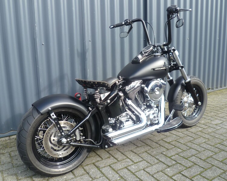 Black bobber 2002