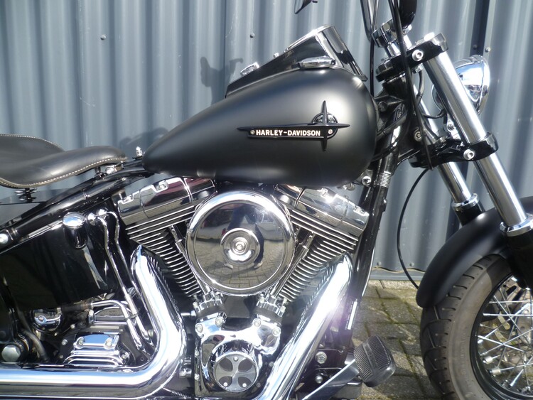 Black bobber 2002