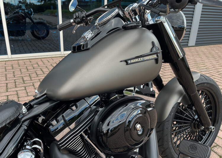 'Galactica' Custom Fatboy 2008