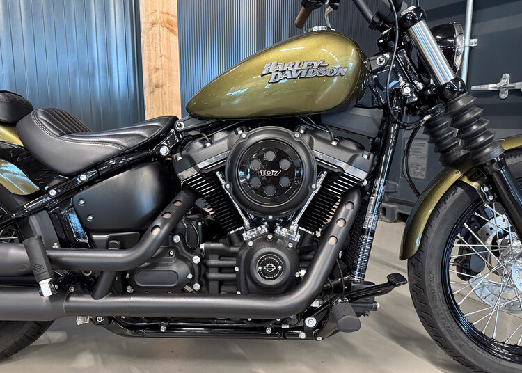 FXBB Street Bob 107 2017