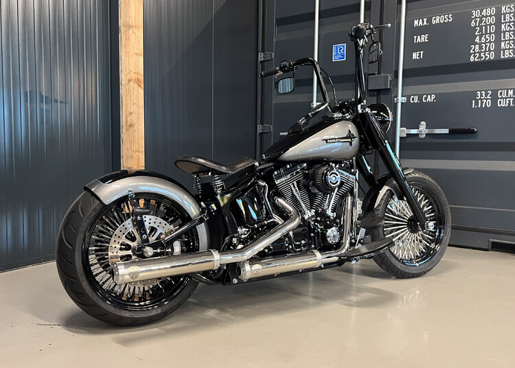 Custom Bobber 2000