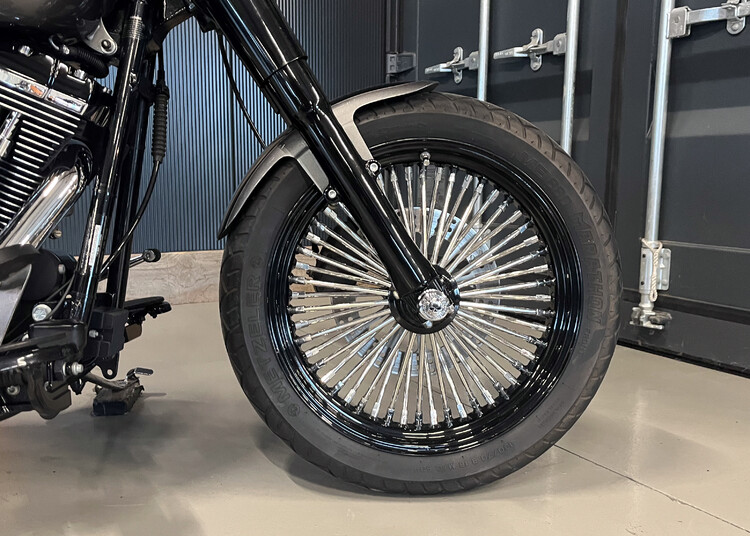 Custom Bobber 2000