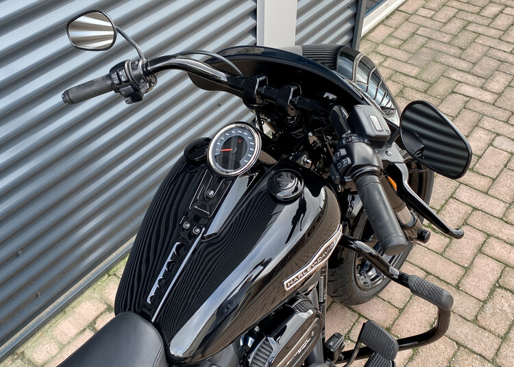 *Softail Sport Glide 2018 FLSB