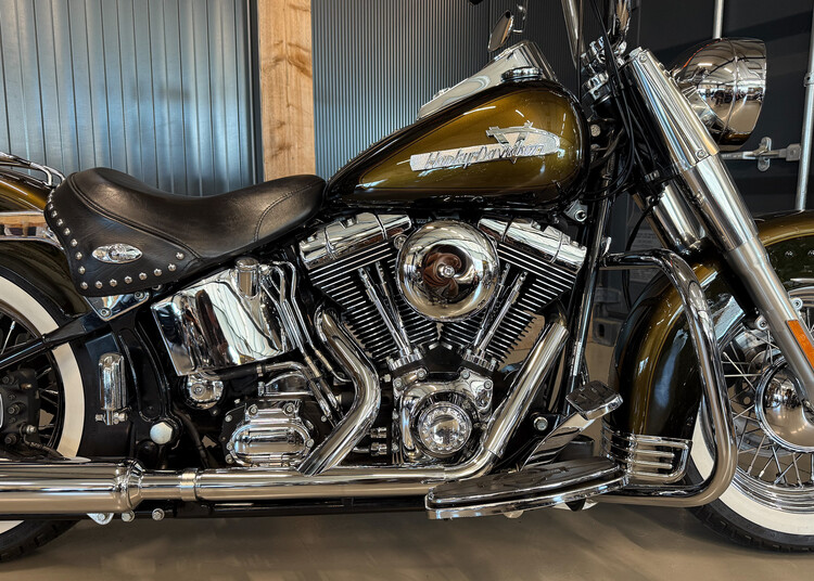 FLSTC 2003 Heritage Softail Classic
