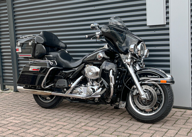 Elektra Glide Ultra Classic 2004 FLHTCUI