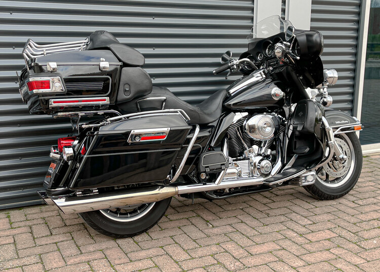 Elektra Glide Ultra Classic 2004 FLHTCUI