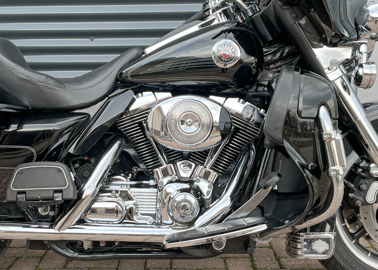 Elektra Glide Ultra Classic 2004 FLHTCUI