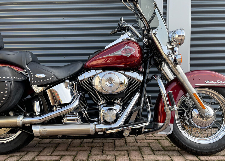 *Heritage Softail Classic 2000 FLSTC