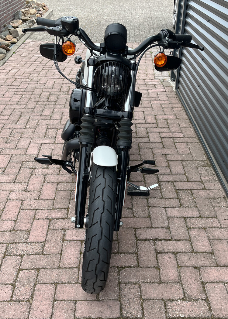 *Sportster Iron 2017 XL 883 N