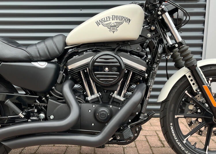 *Sportster Iron 2017 XL 883 N