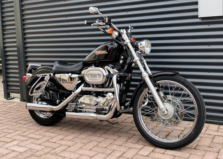 *Sportster 2002 XL 1200 C