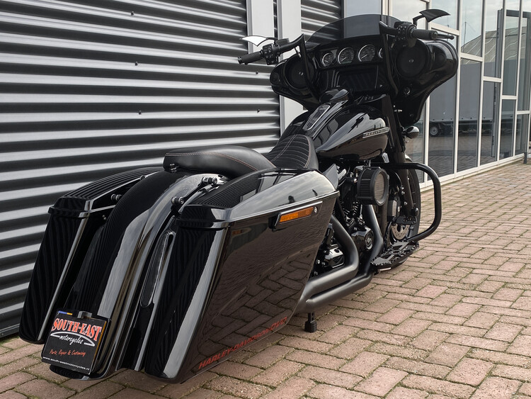 *Street Glide 2019 FLHXS