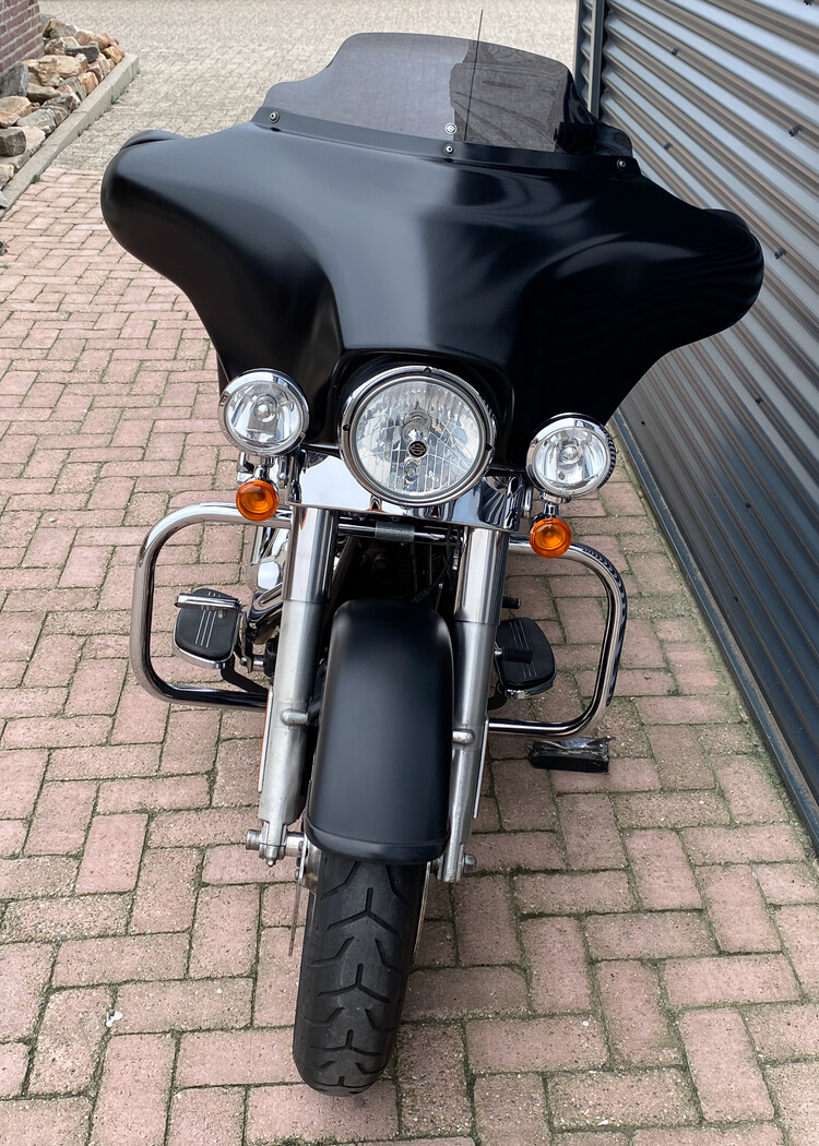 *Street Glide 2011 FLHX
