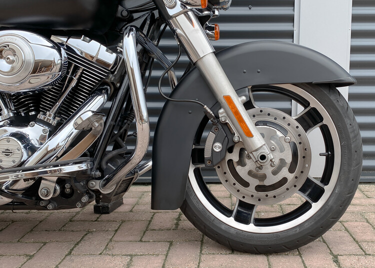 *Street Glide 2011 FLHX