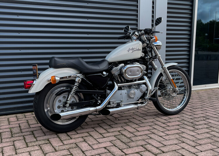*Sportster XL 53 Custom 883cc