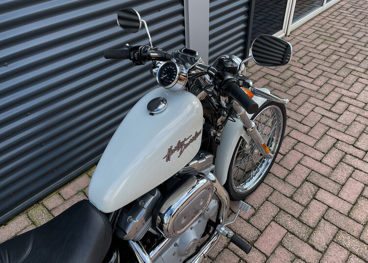 *Sportster XL 53 Custom 883cc