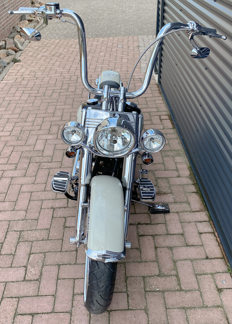 *Softail Deluxe Custom 2007 FLSTN