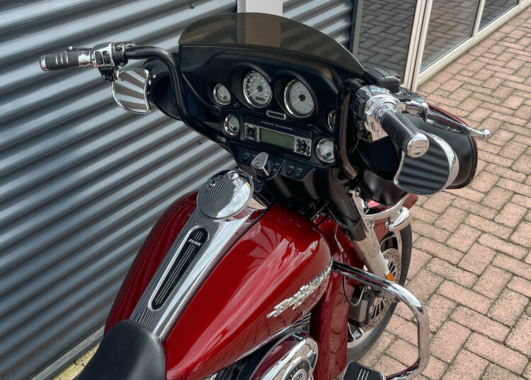 *Street Glide 2009 FLHX