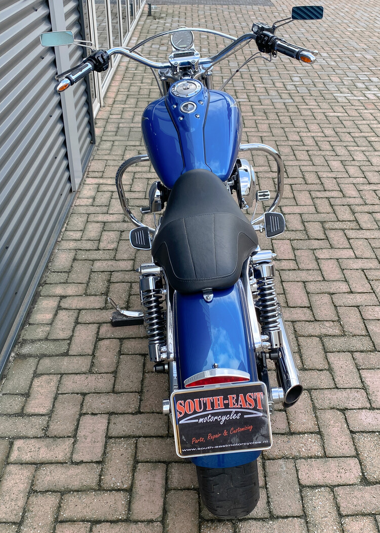 *Super glide 2005 FXD