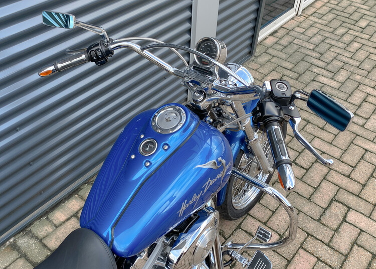 *Super glide 2005 FXD