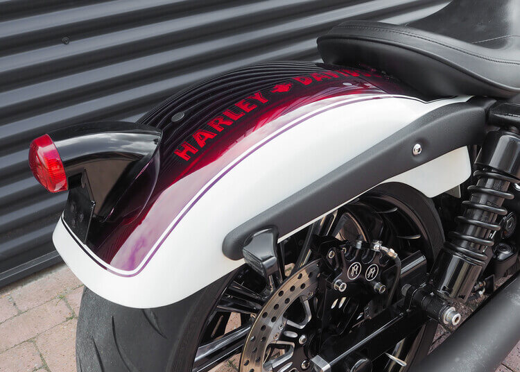 *Street bob FXDB 2006