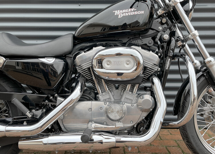 *Sportster XL883 2009