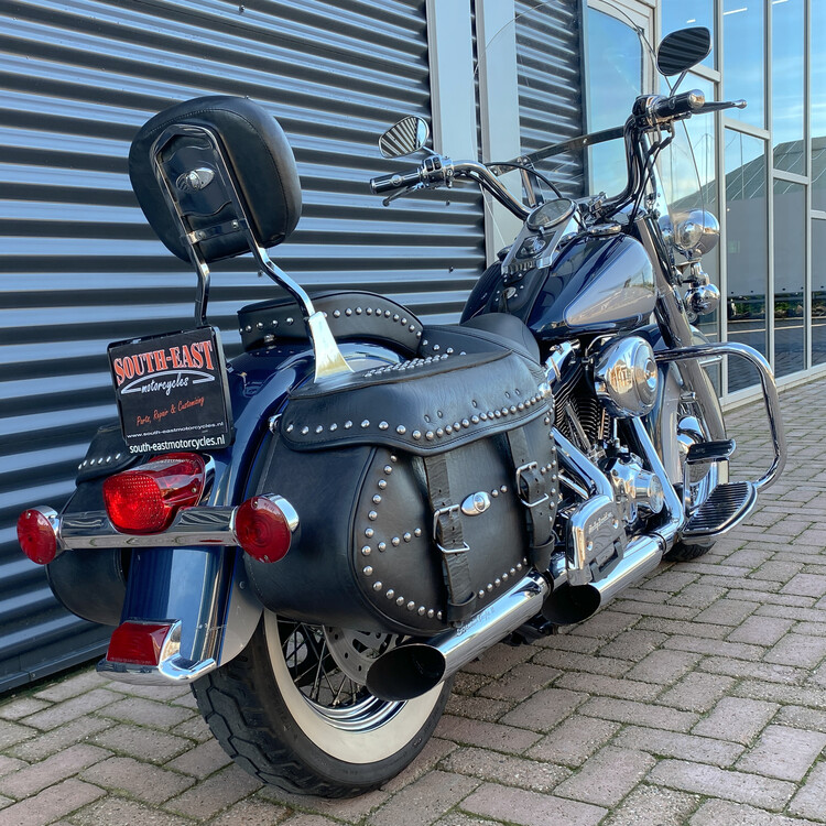 *Heritage softail classic 2001 flstc