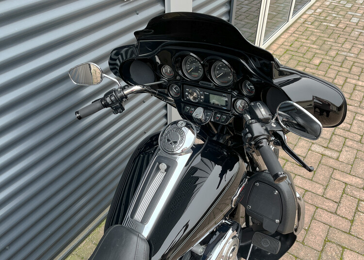 *Electra glide ultra classic 2010