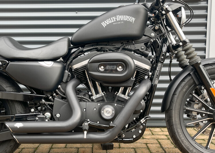 *Sportster iron 2015 XL883N