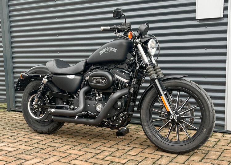 *Sportster iron 2015 XL883N