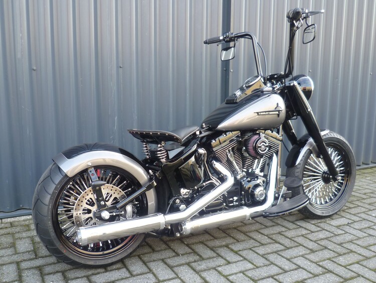 SOUTH-EAST BOBBER GOES USA