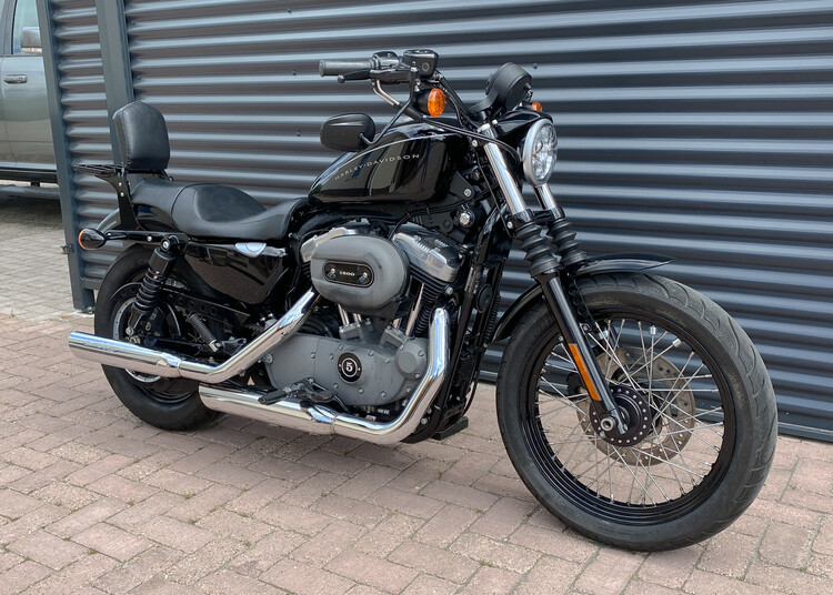 *Sportster Nightster 2008 XL 1200