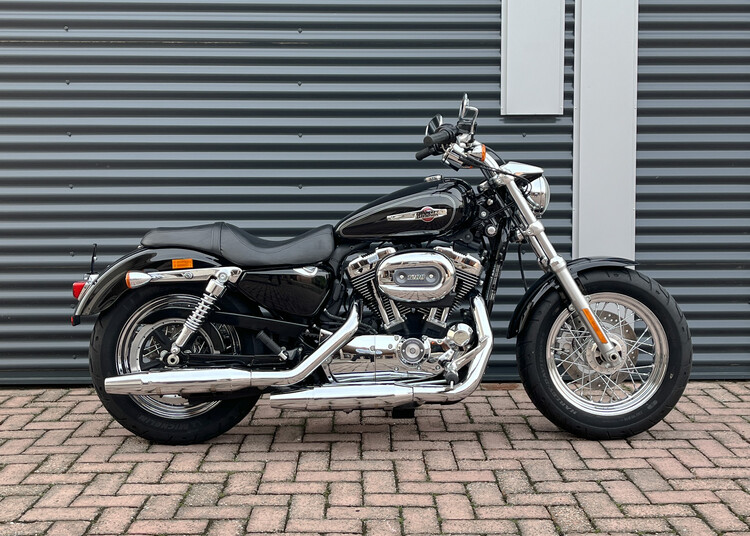 *Sportster XLH 1200 Custom 2013
