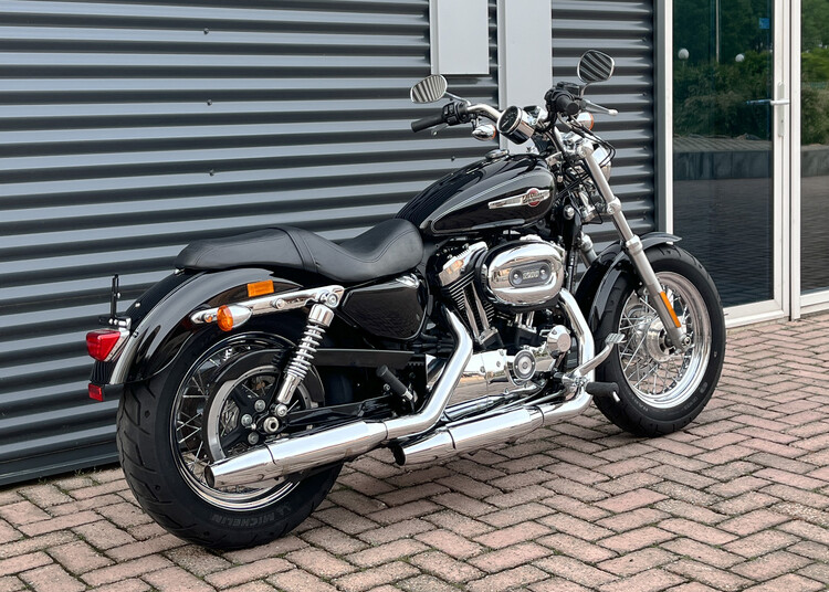 *Sportster XLH 1200 Custom 2013