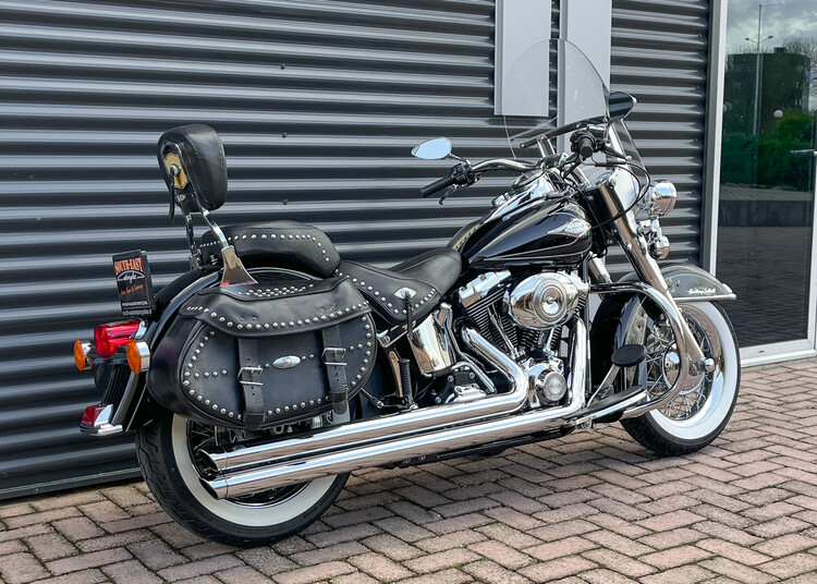 heritage softail classic flstc 2010